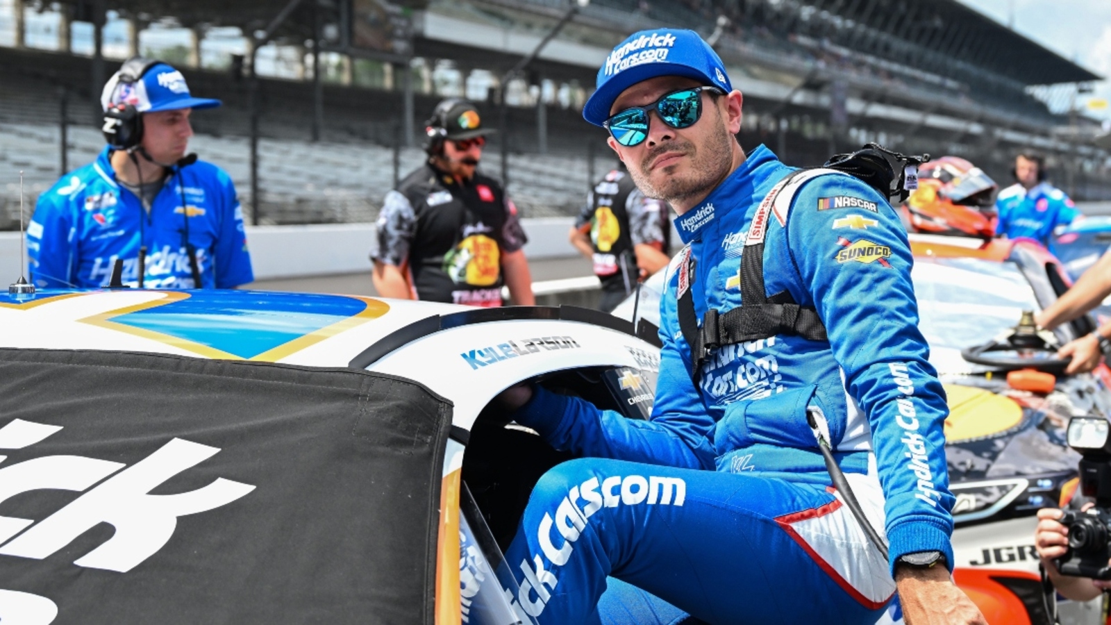 Mark Martin calls out Kyle Larson lack of ‘ownership’ over Justin Allgaier wreck