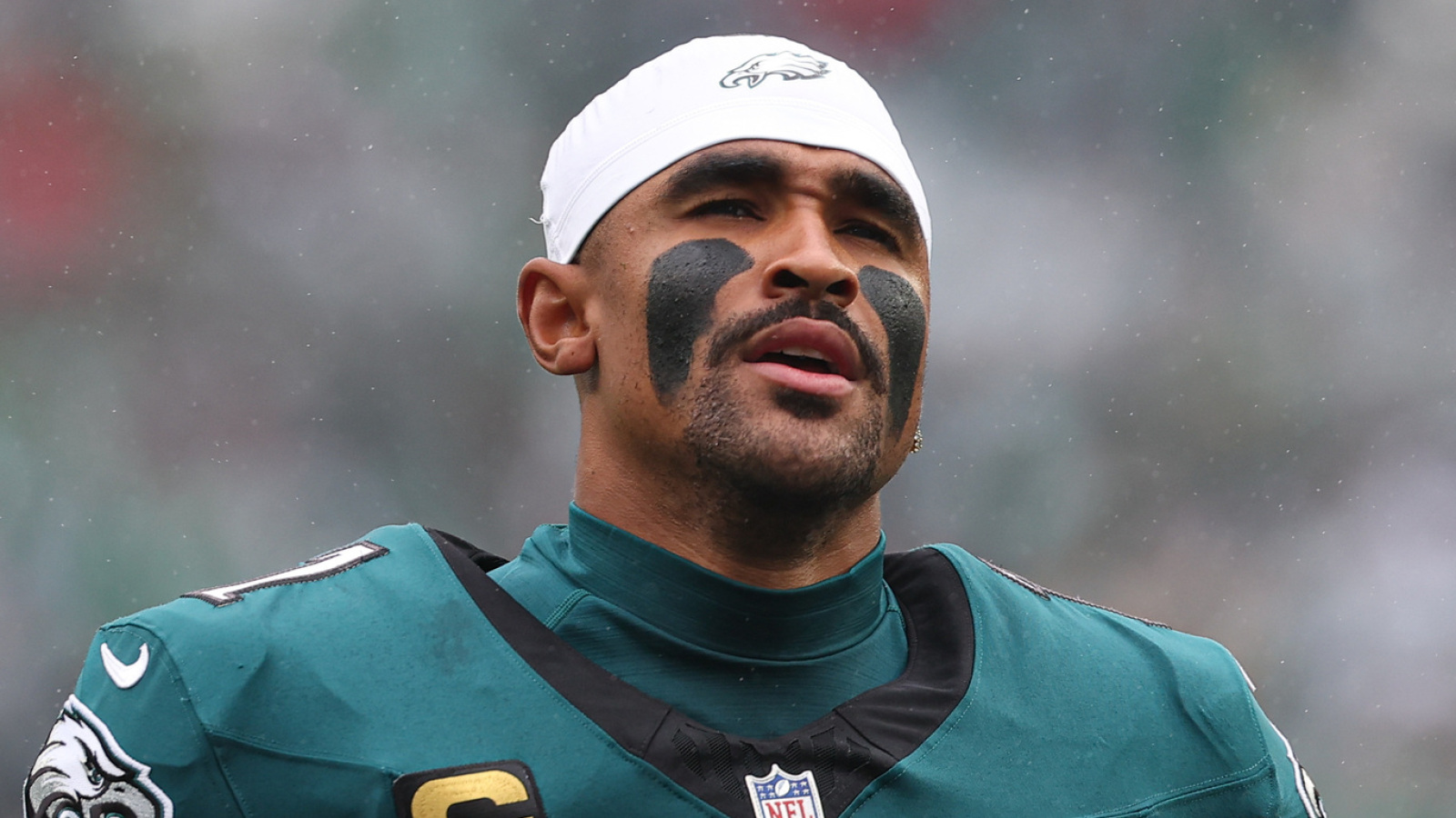 NFLPA seeks investigation as NFL and Eagles defend Eagles’ handling of Jalen Hurts’ blood clot