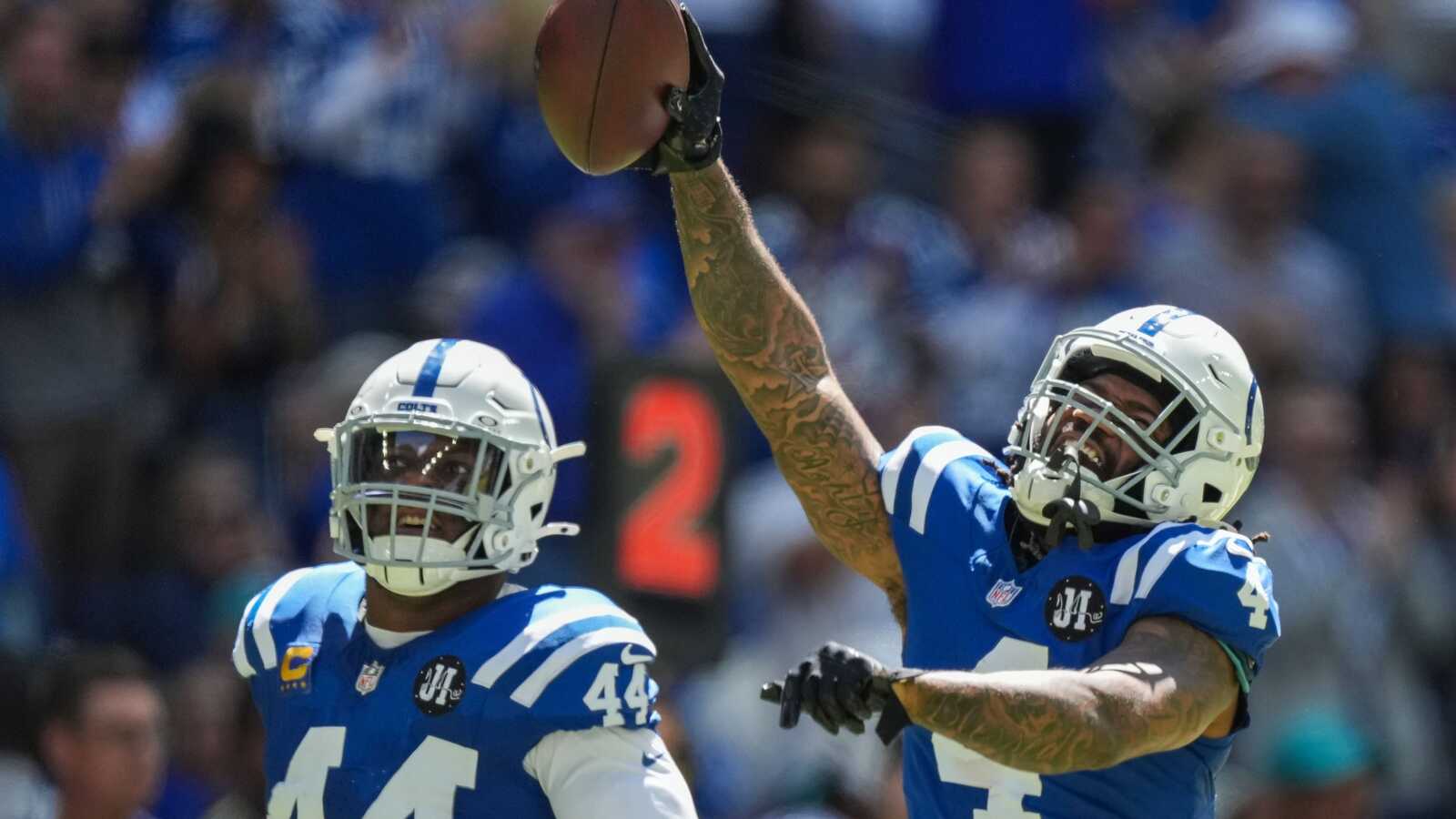 Four-time Pro Bowler abruptly retires from the NFL