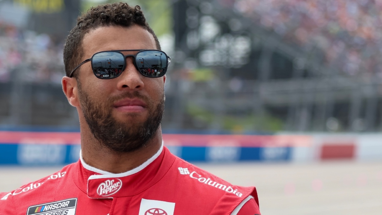 Bubba Wallace apologizes to Kyle Larson for spinning him