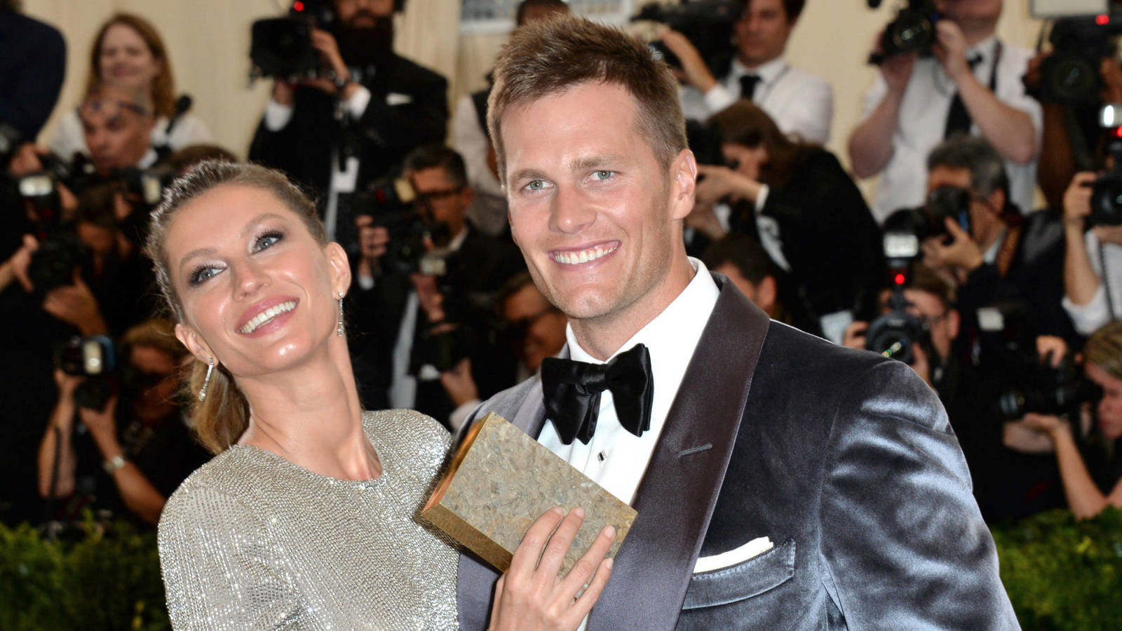 Tom Brady Wife Gisele Sell Their Boston Area Mansion Yardbarker