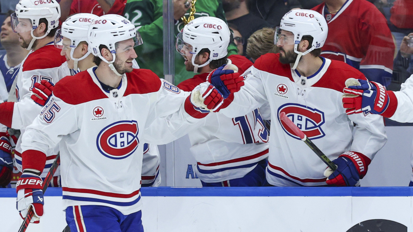 Canadiens overcome blown leads vs. Lightning to steal Game 5