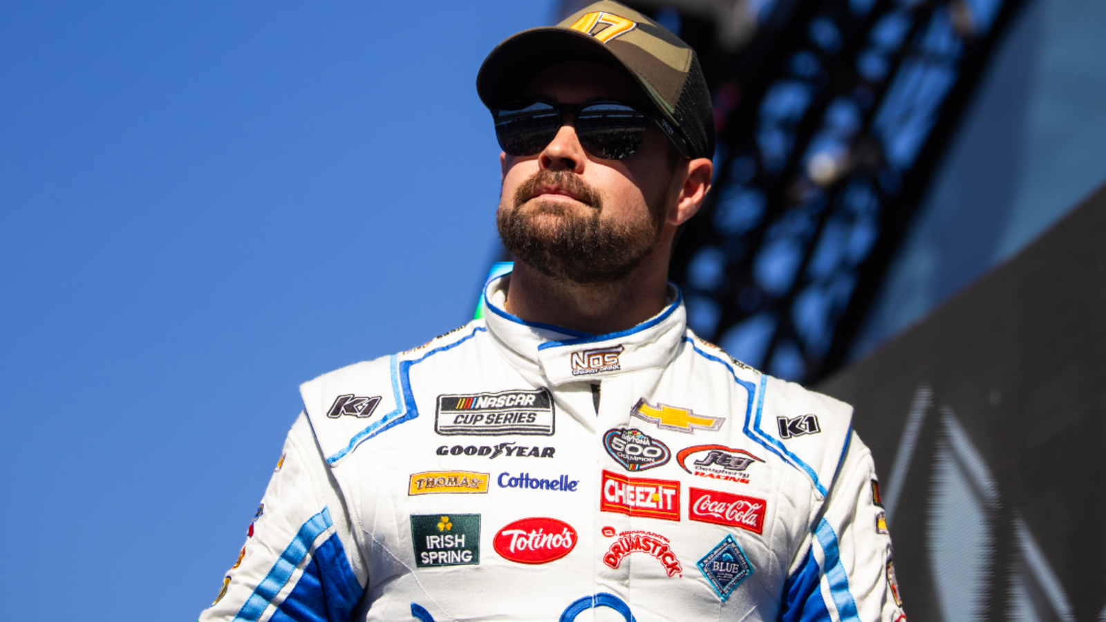 Ricky Stenhouse Jr. reveals what he told Kyle Busch’s pit crew after wreck, describes anger level