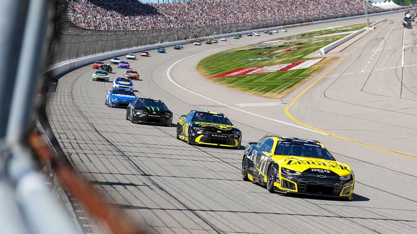 Carson Hocevar causes wreck that collects Denny Hamlin, multiple other drivers at Michigan
