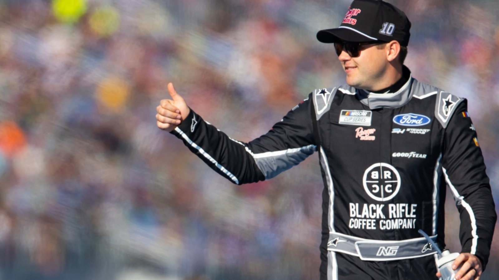 William Sawalich gets middle finger from Noah Gragson during heated Snowball Derby practice