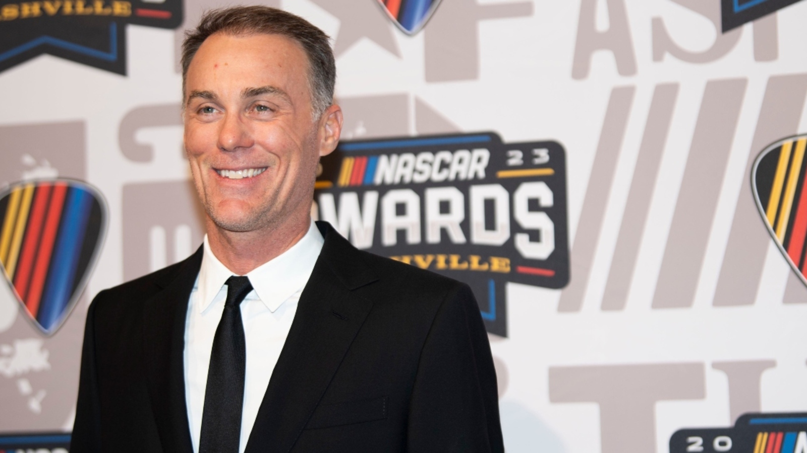 Kevin Harvick describes learning curve with calling NASCAR races on Fox