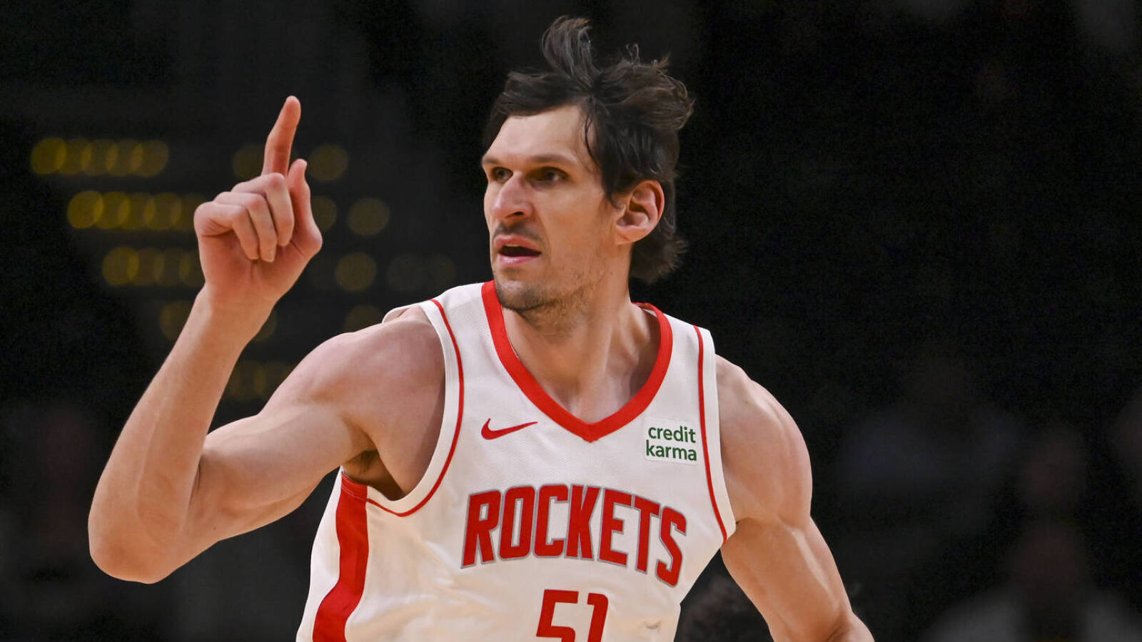 Watch: Boban Marjanovic delivers free chicken