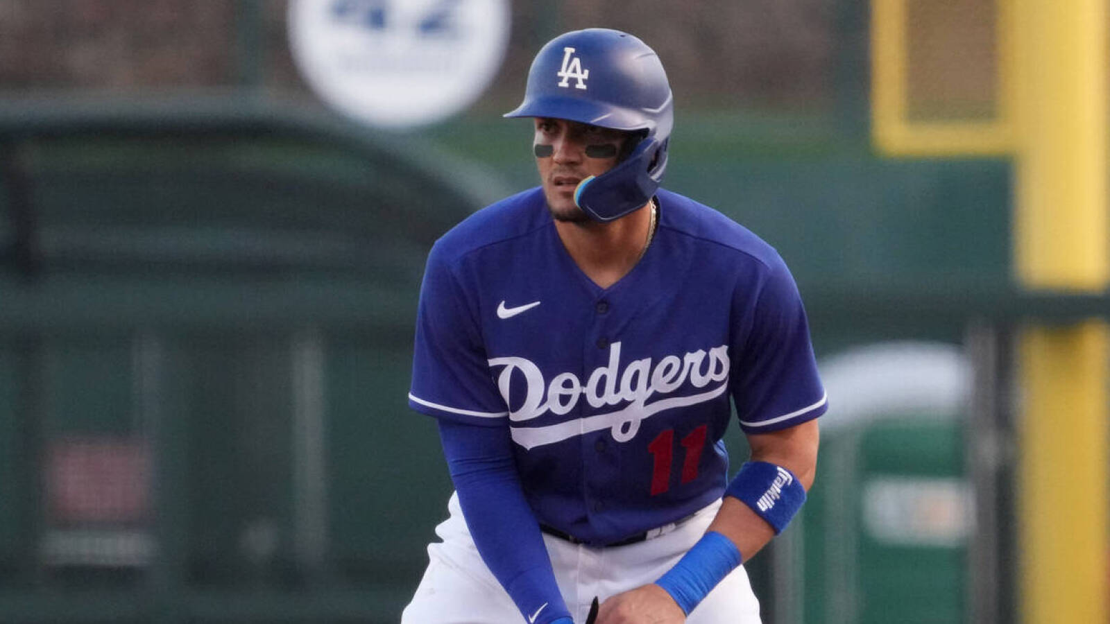 Dodgers infielder gives take on infamous Opening Day on-field proposal