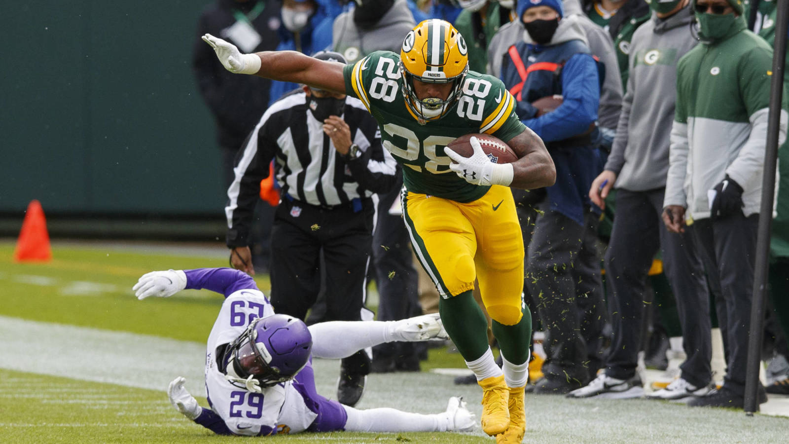 Packers A J Dillon Tests Positive For Covid 19 Yardbarker
