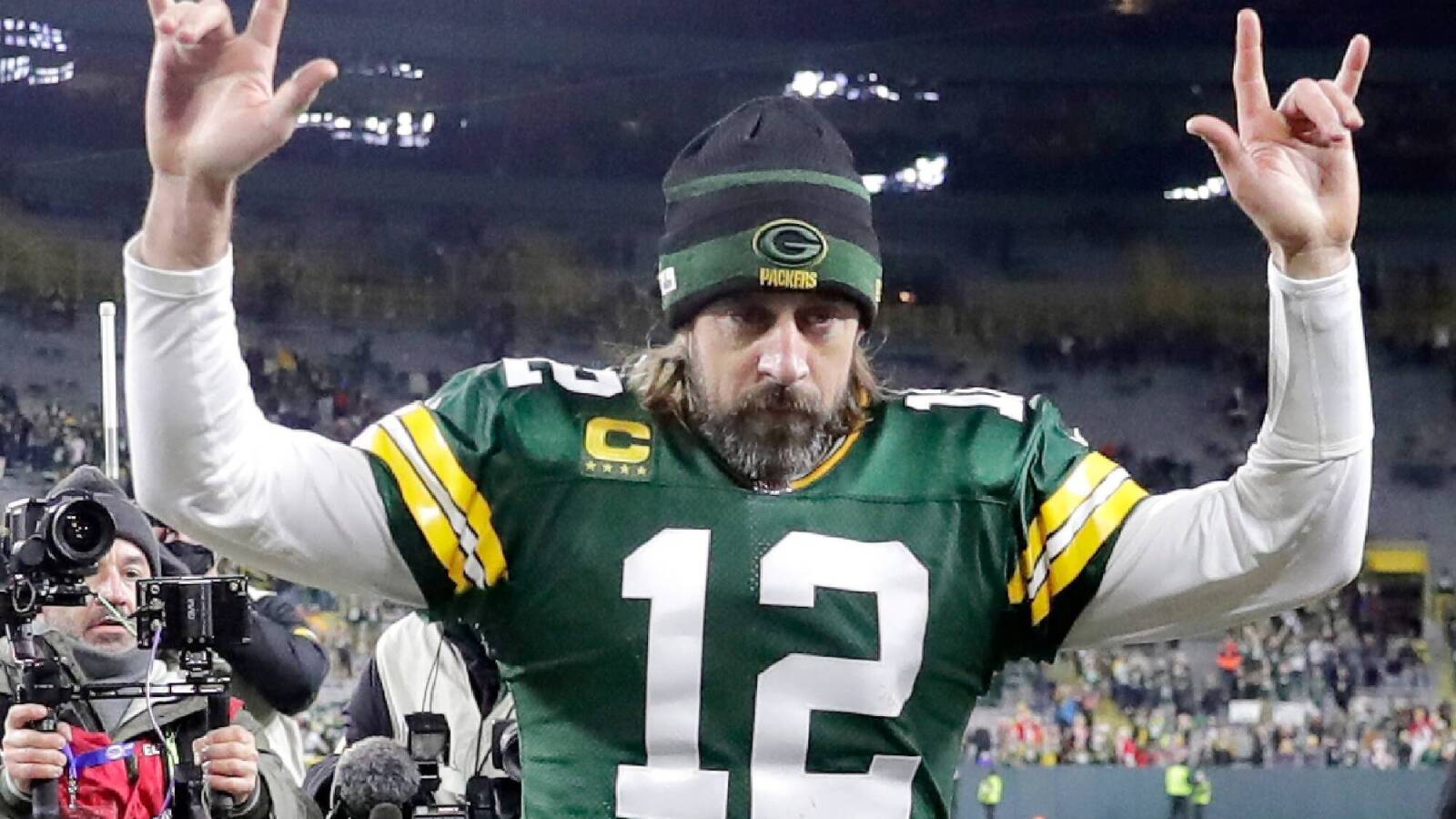 Packers QB Aaron Rodgers thinks about retirement 'all the time' - NewsOpener