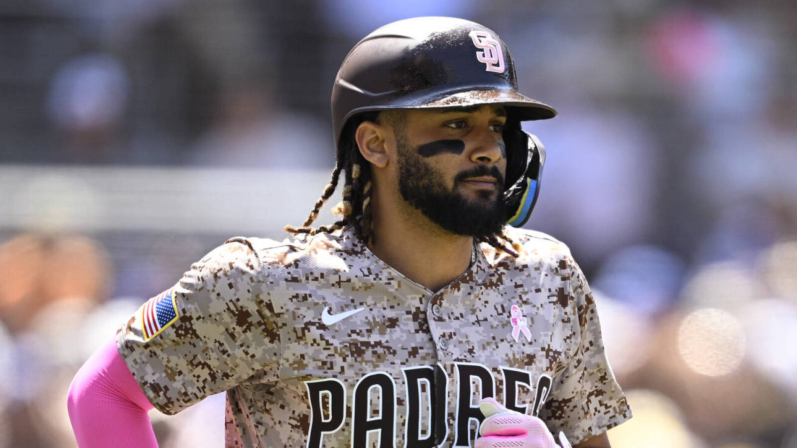 Watch: Padres star passes father on all-time home runs list