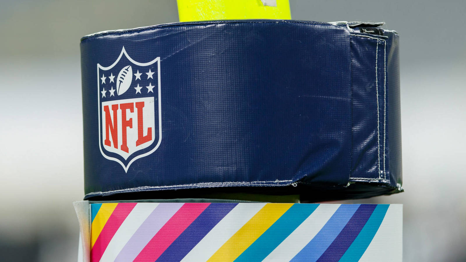 Seven NFL teams have hit 85% COVID-19 vaccination threshold - NewsOpener Seven NFL teams have hit 85% COVID-19 vaccination threshold