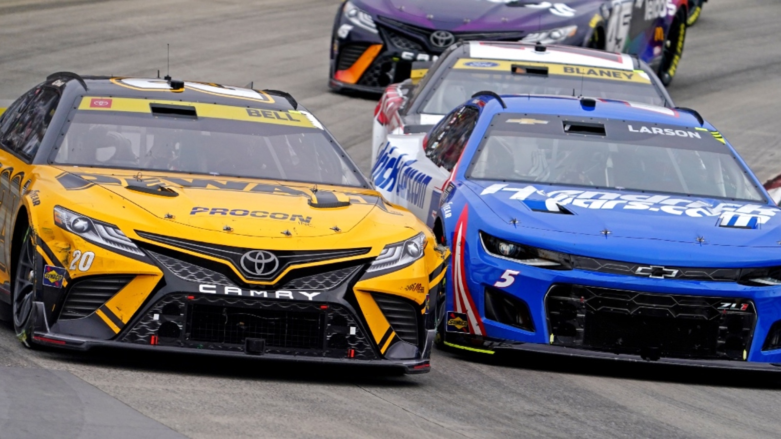 Kevin Harvick weighs in on emerging rivalry between Kyle Larson, Christopher Bell