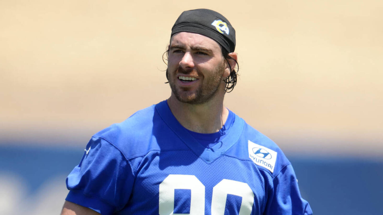 Rams TE Tyler Higbee to be fully cleared from knee injury soon
