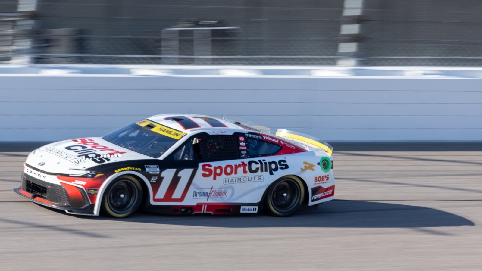 Denny Hamlin breaks down driving with no power steering after Kansas failure: ‘It sucks’