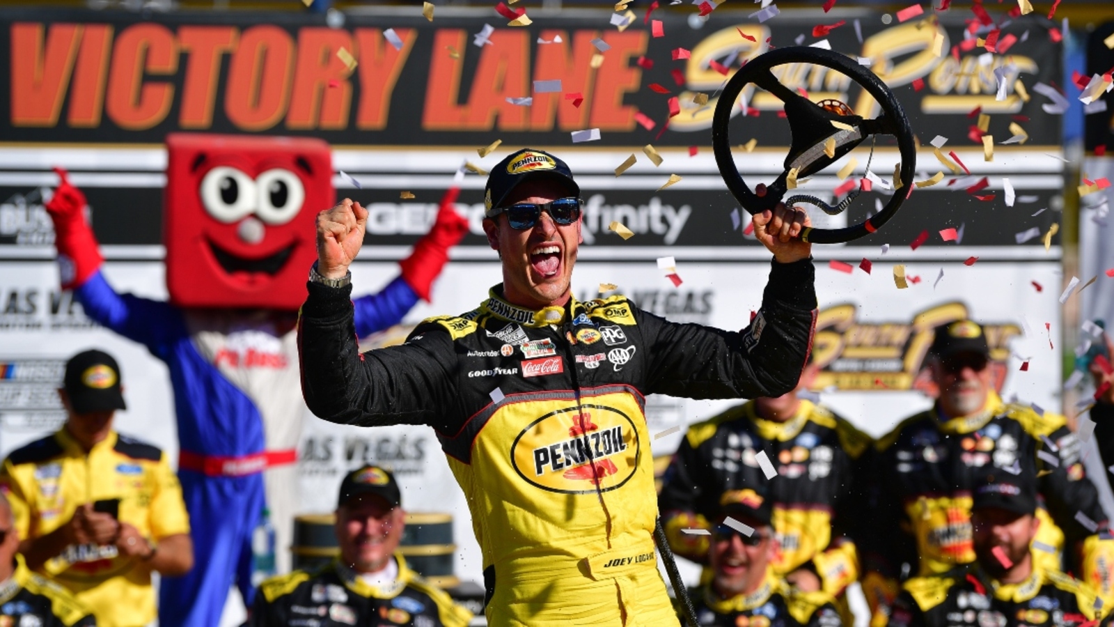 NASCAR insider: Joey Logano deserves Kevin Harvick’s ‘closer’ nickname