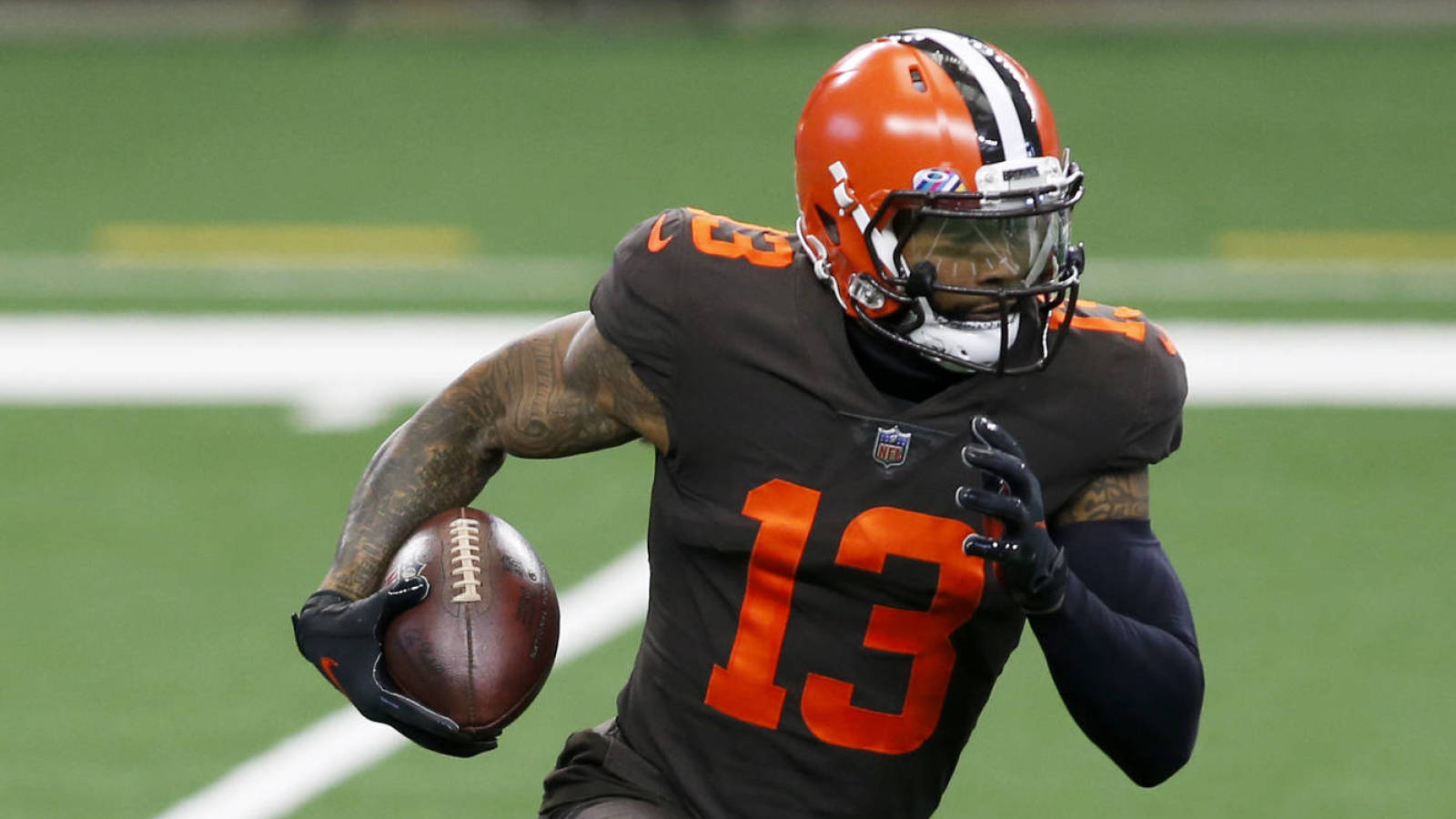 Browns WR Odell Beckham Jr. undergoes surgery to fix torn ACL