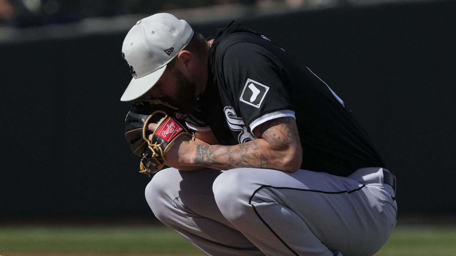 White Sox release veteran reliever