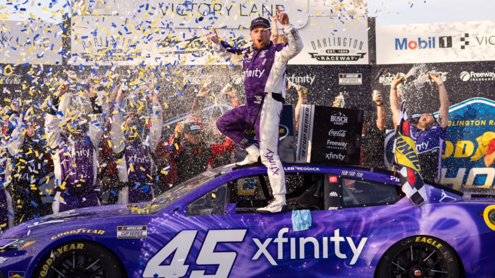 Kevin Harvick delivers verdict on new NASCAR package at Darlington after Tyler Reddick win