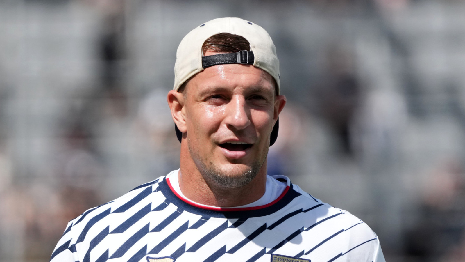 Rob Gronkowski responds to Josh McDaniels' comments about A.J. Brown