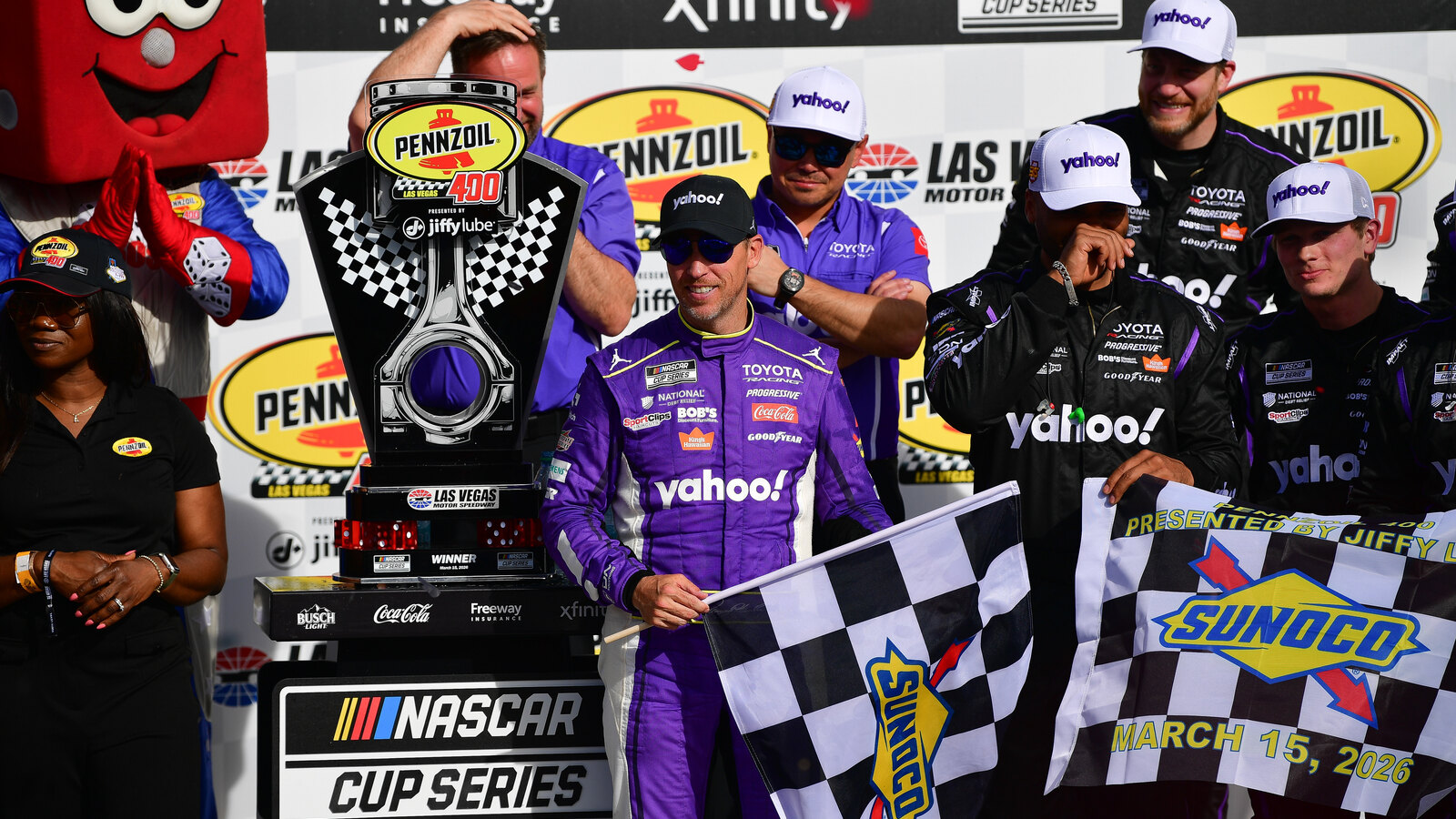 Denny Hamlin reflects on embrace with mom, sharing win with family after Las Vegas