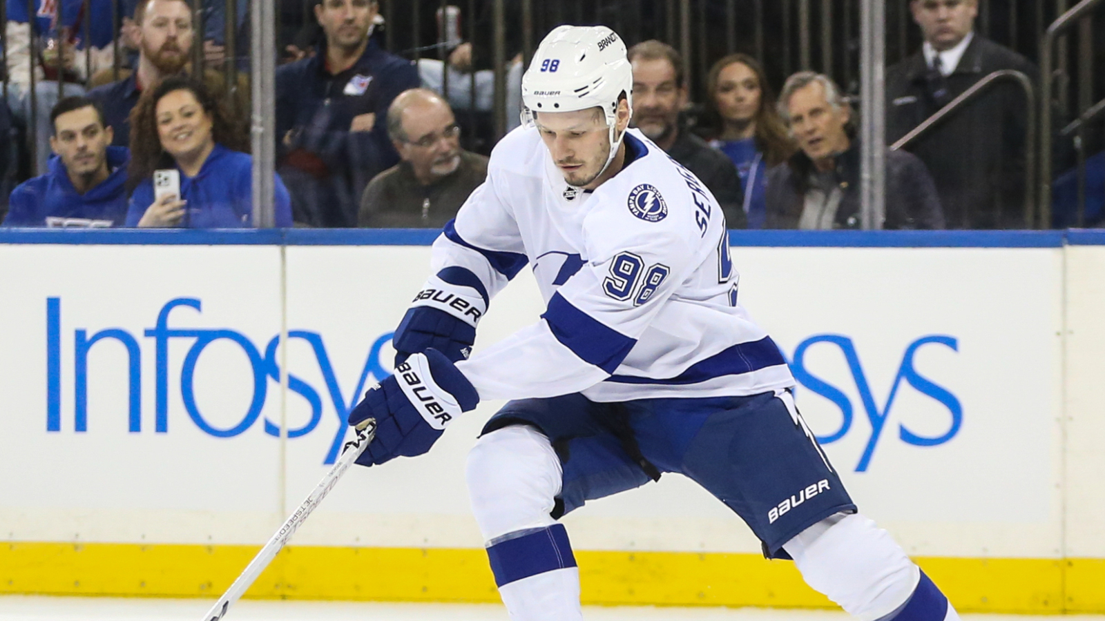 Tampa Bay Lightning Make Shocking Trade; Acquire Geekie, Moser From Utah HC