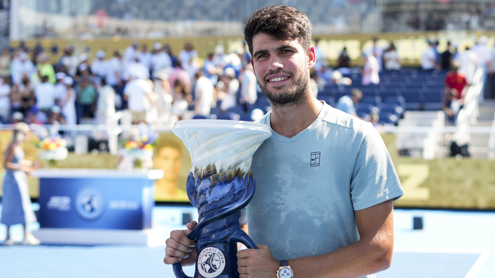 Jannik Sinner retires as Carlos Alcaraz crowned champion in sad abrupt end to Cincinnati Open