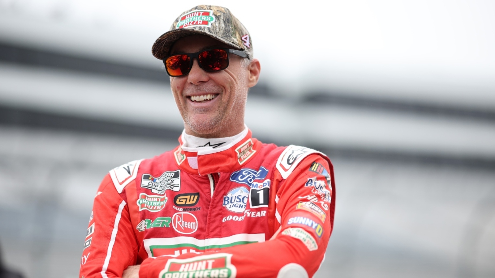 Kevin Harvick shares his take on Bayley Currey’s roof flying off at Atlanta