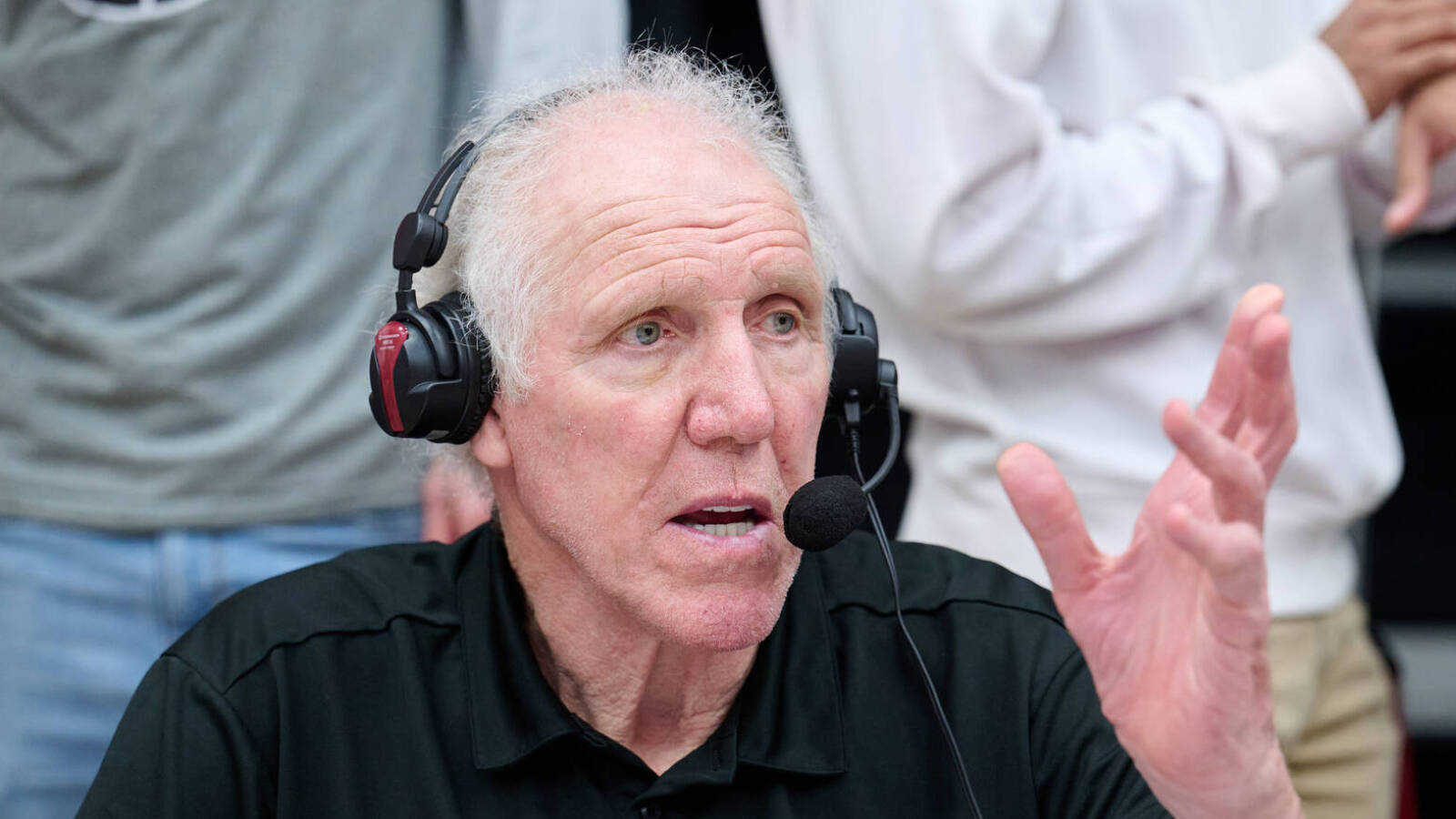Clippers urged to retire Bill Walton's No. 32 jersey