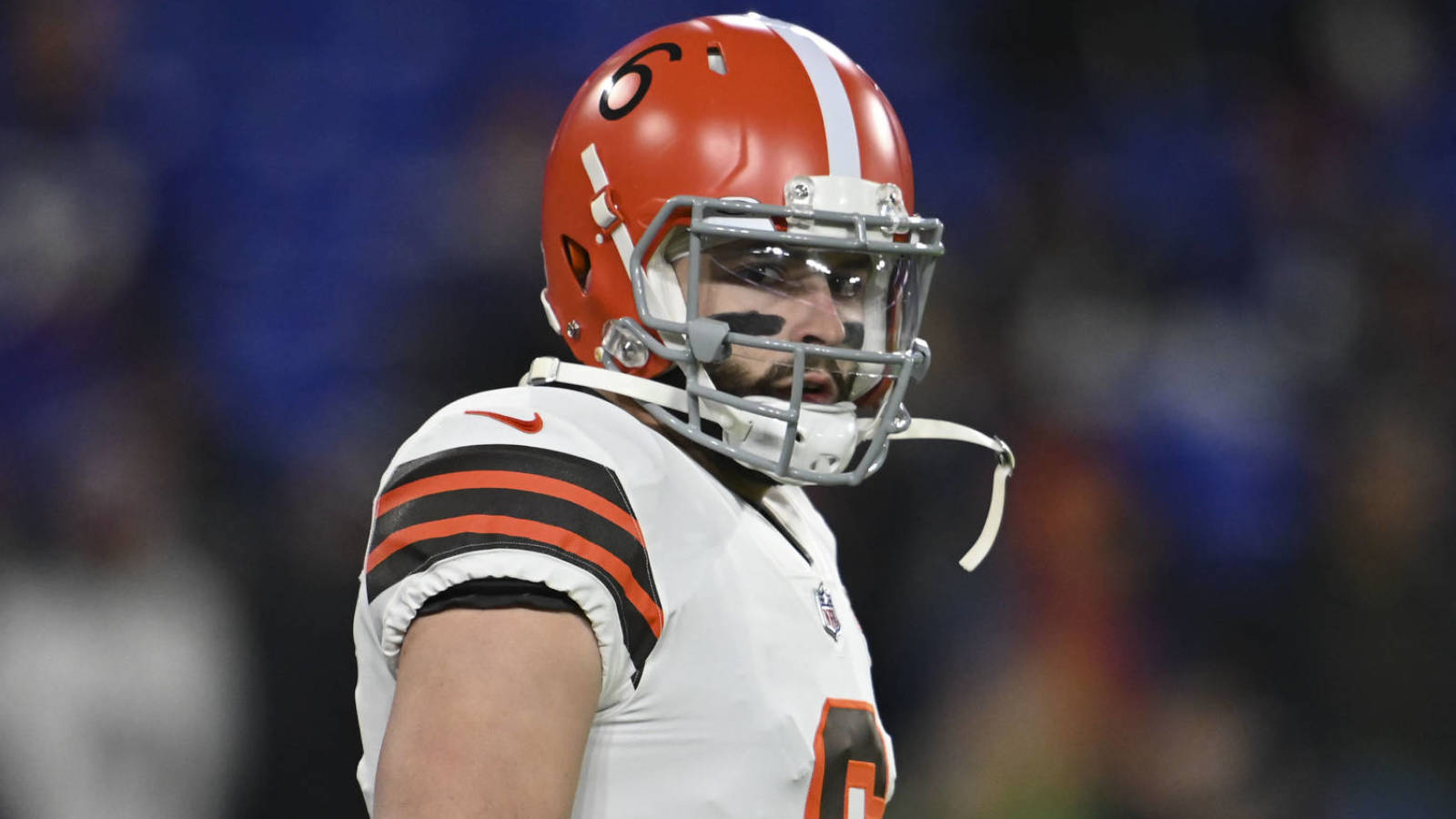 kareem hunt s dad goes after baker mayfield yardbarker