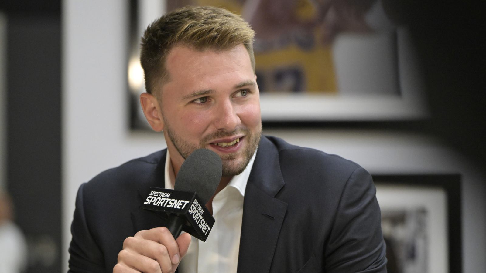 Lakers can't repeat LeBron James-era mistakes with Luka Doncic