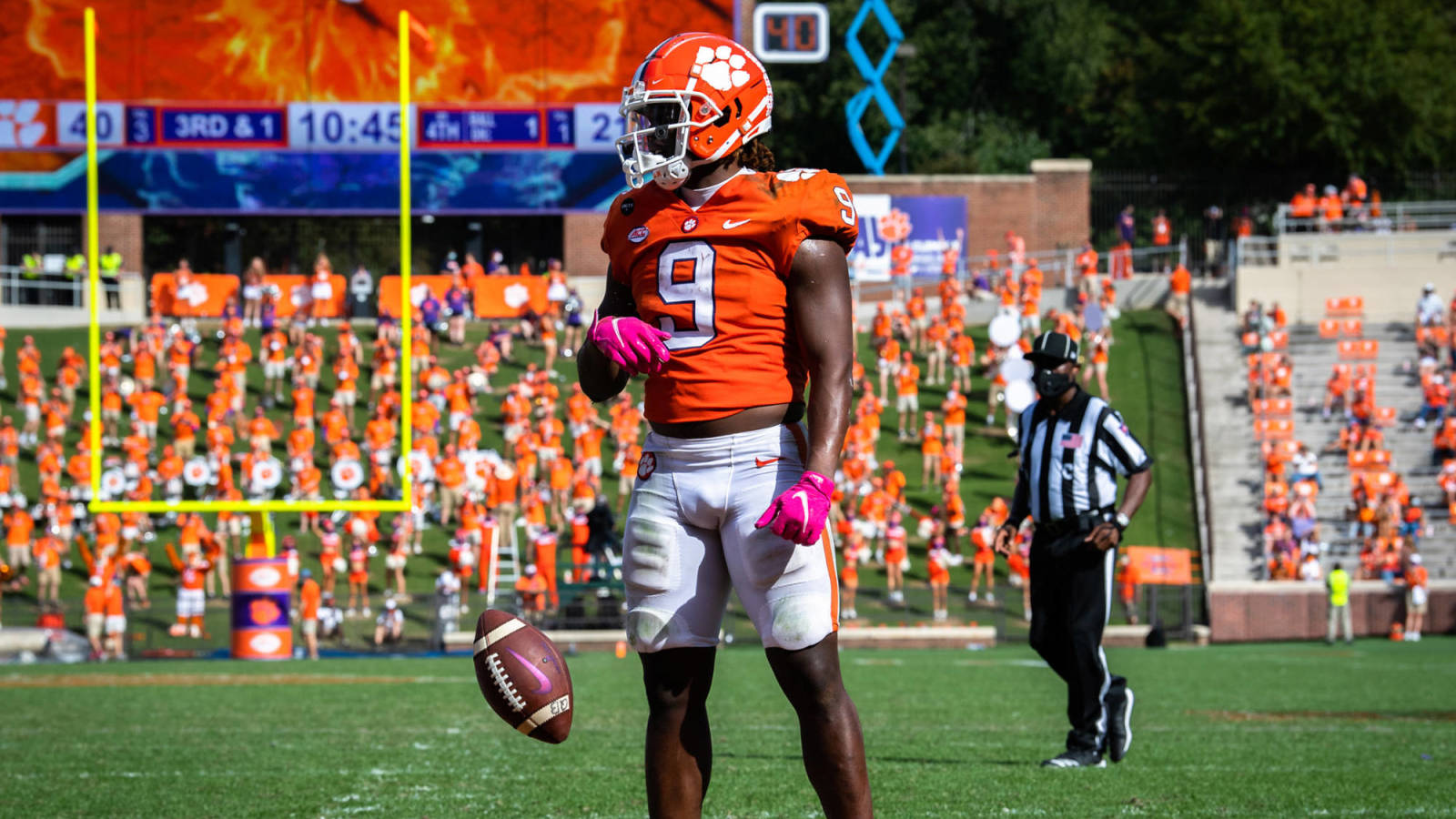 travis etienne jersey