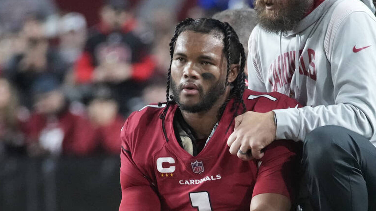 Cardinals QB Kyler Murray suffers non-contact knee injury