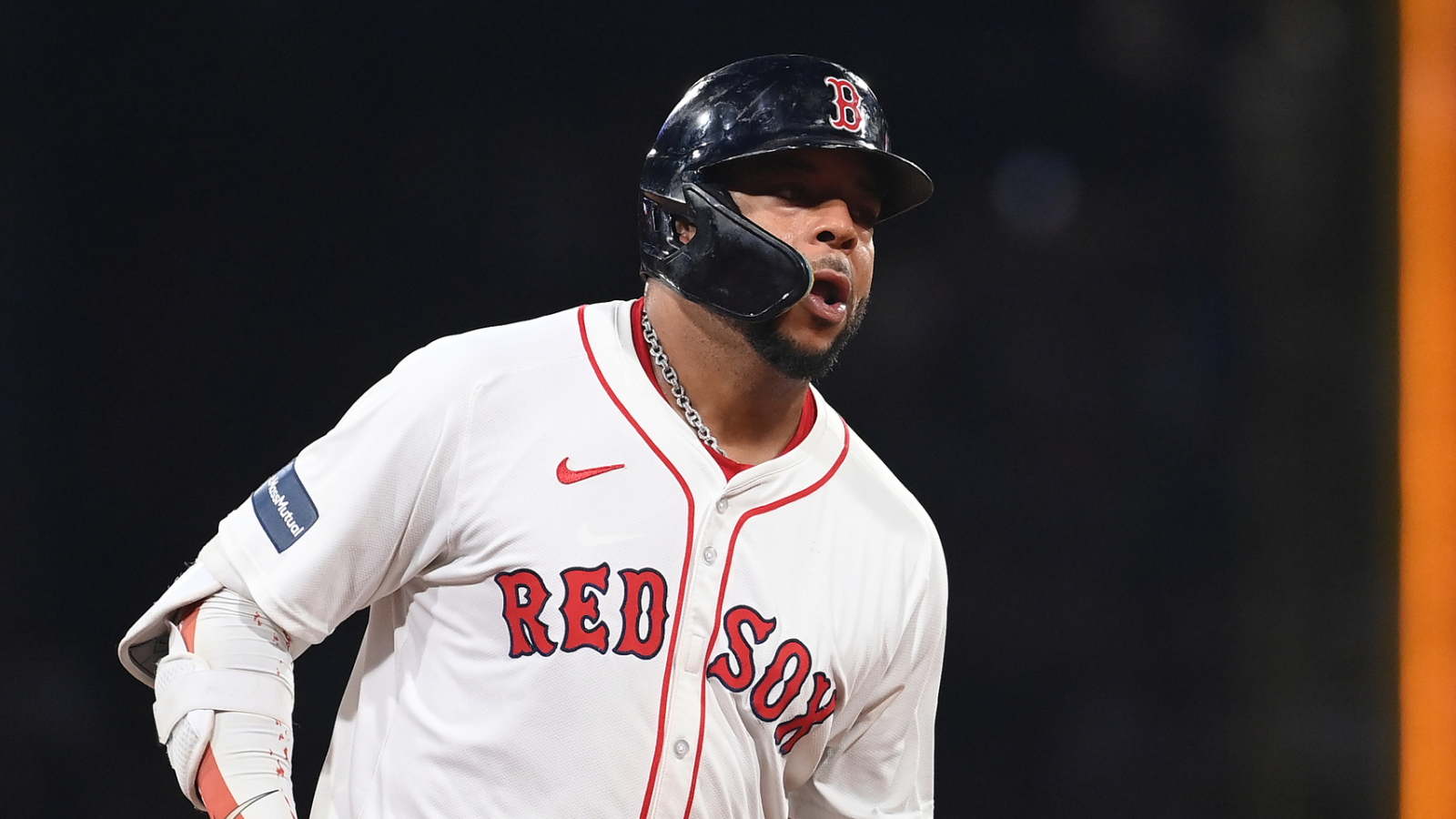 Red Sox release veteran 1B