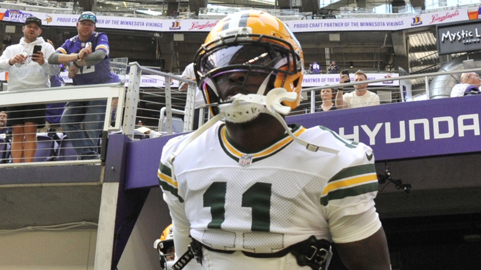 Packers’ Jayden Reed carted off on backboard after head injury vs. Jets