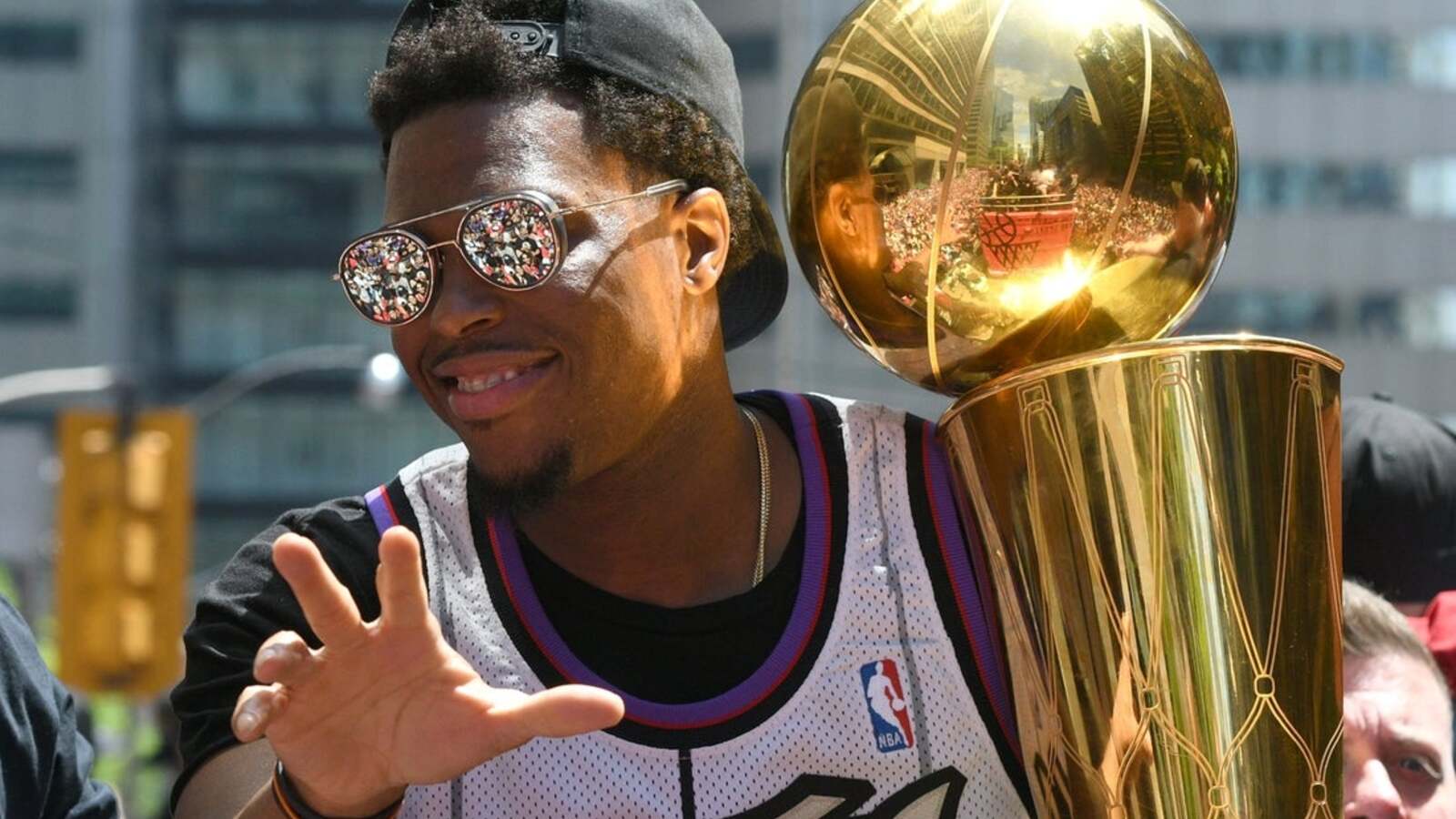 Kyle Lowry retires with Raptors after 20 NBA seasons
