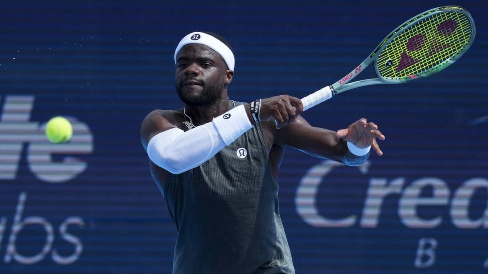 Frances Tiafoe (back) retires from fourth-round match at Cincinnati Open
