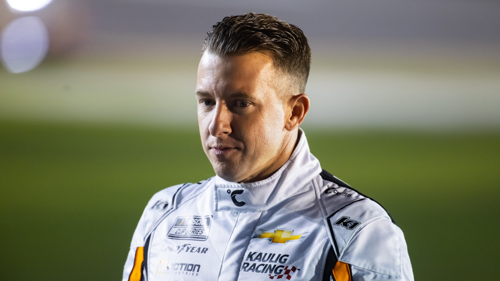 Watch: Multiple drivers crash in final Cook Out Clash heat race