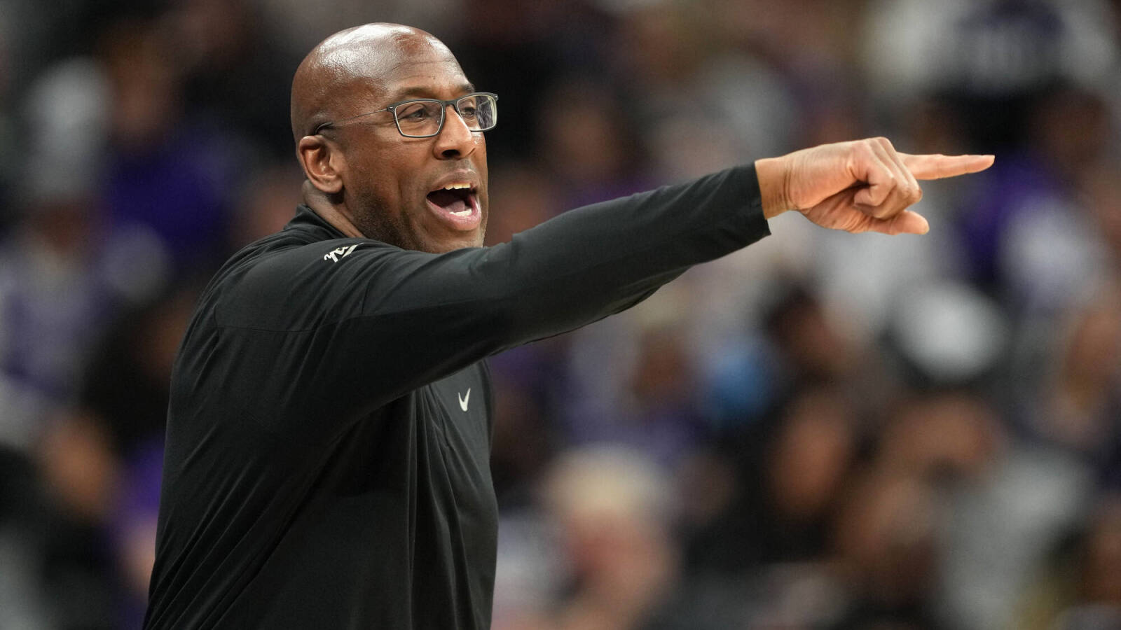 Extending Mike Brown was a no-brainer for the Kings