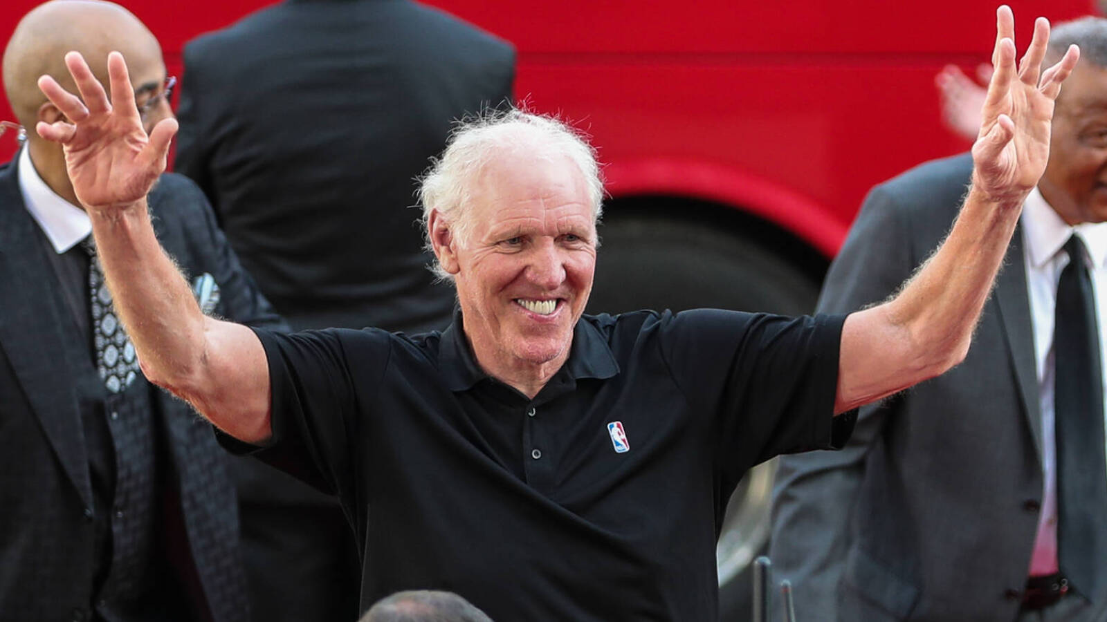 Hall of Famer Bill Walton to host alternate NBA game telecast