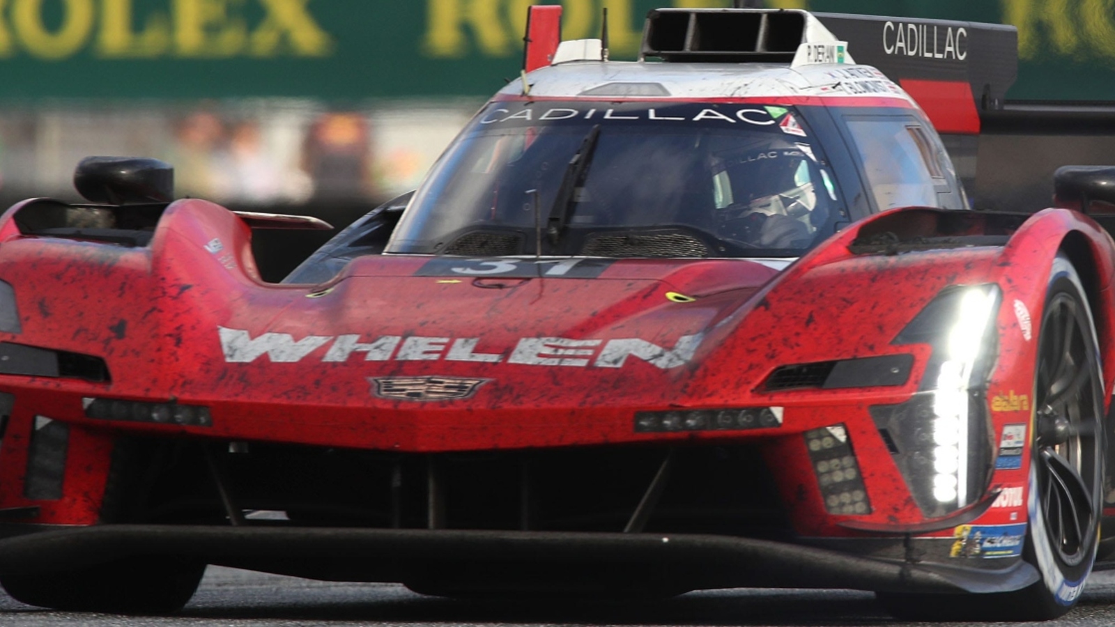 Tom Blomqvist makes aggressive move for the lead late in the Rolex 24 at Daytona