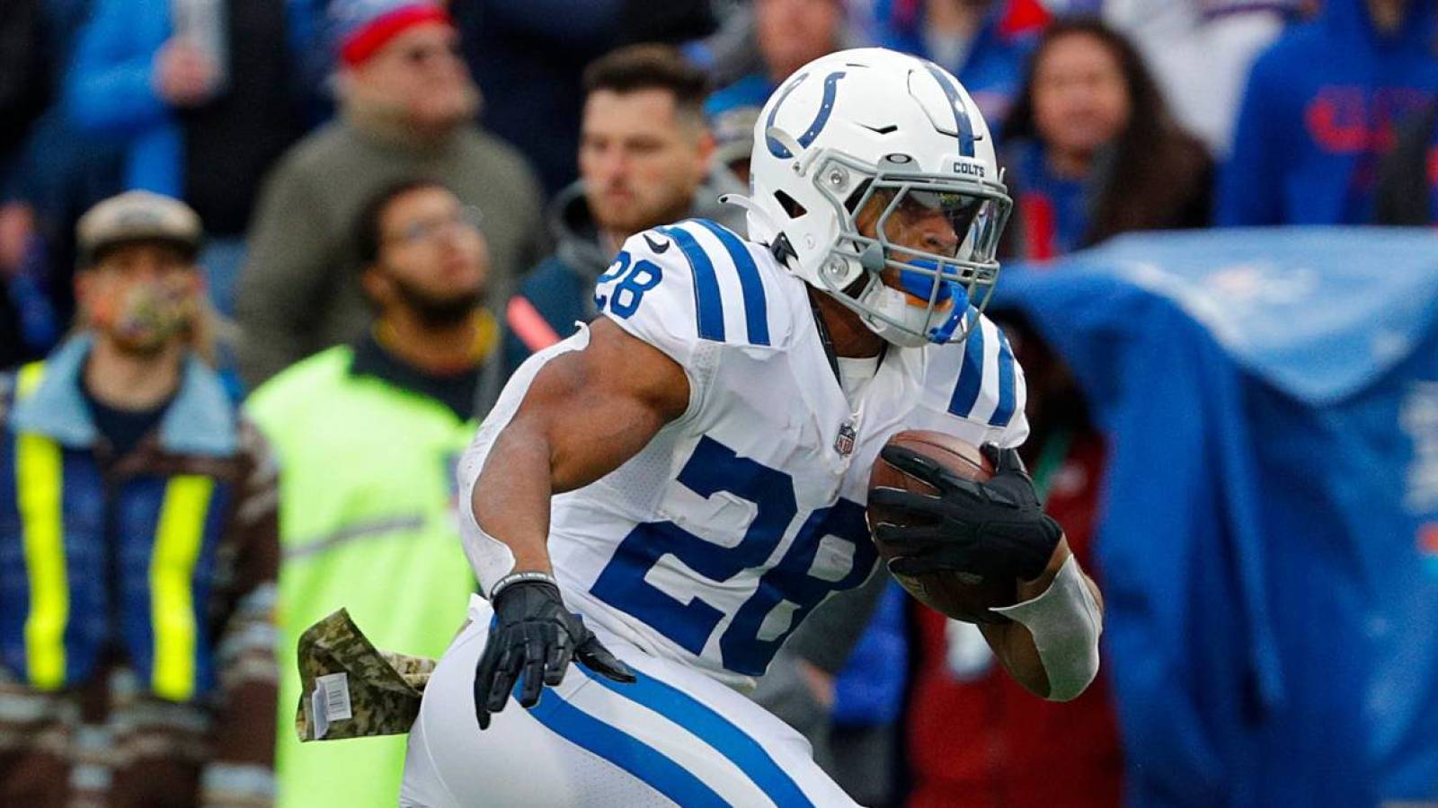 Jonathan Taylor breaks Colts record with five touchdowns vs. Bills