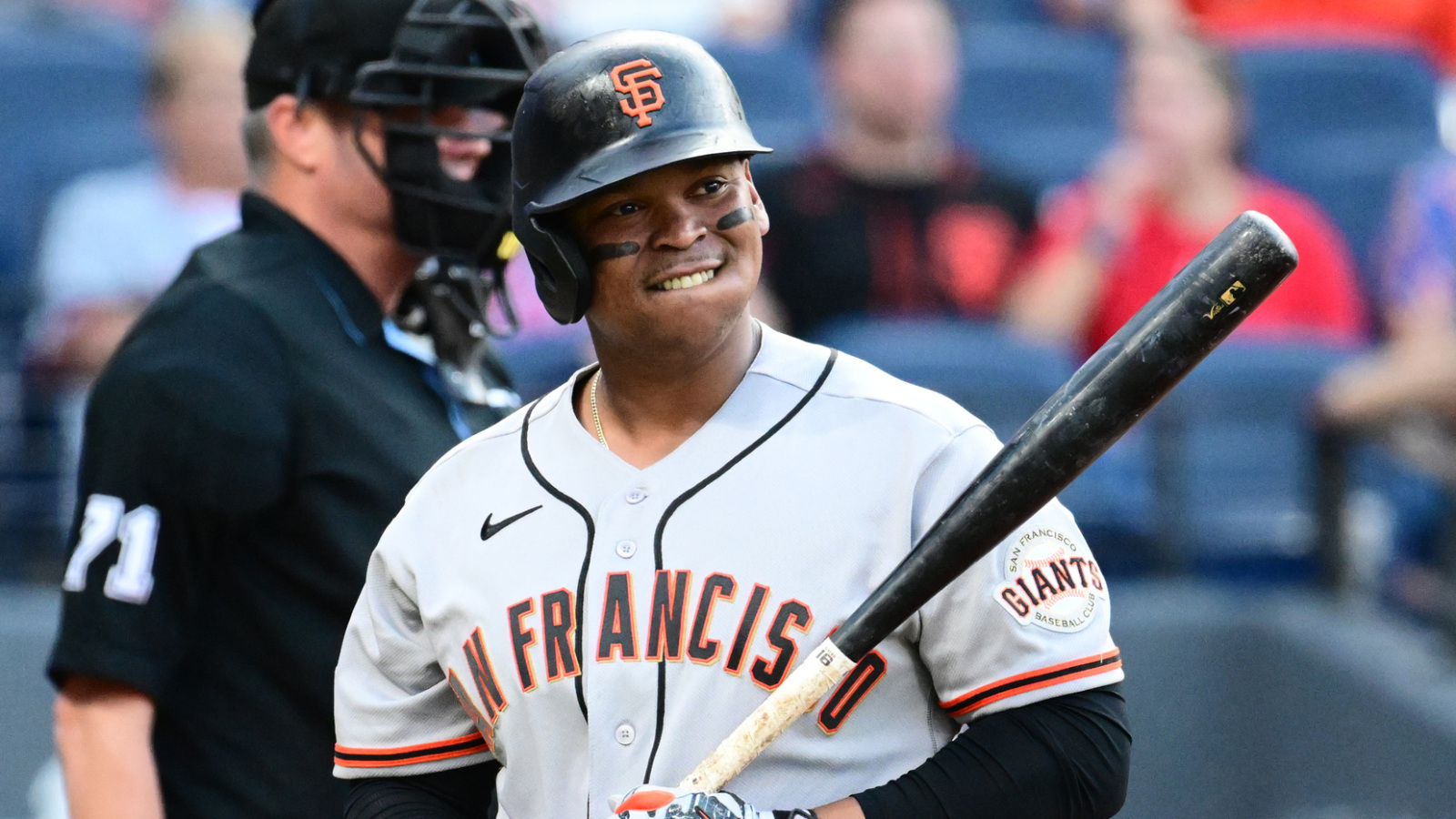 Rafael Devers returns to Fenway Park as Giants DH and hits a home run