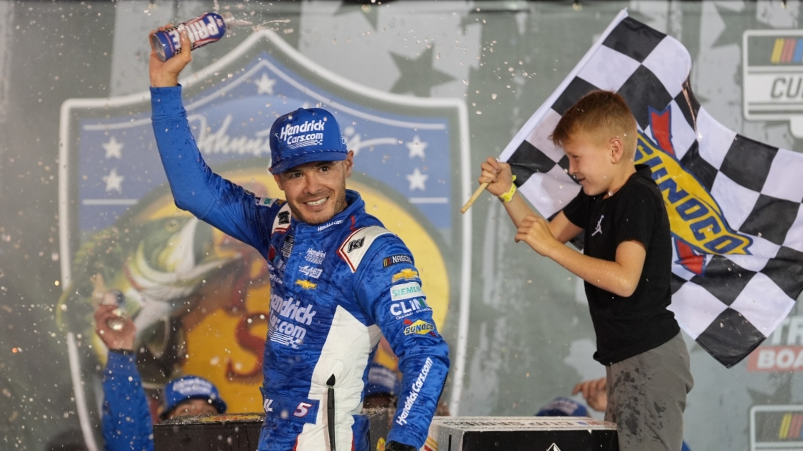 Kevin Harvick weighs in on Kyle Larson’s son Owen joining him in car for Bristol celebration
