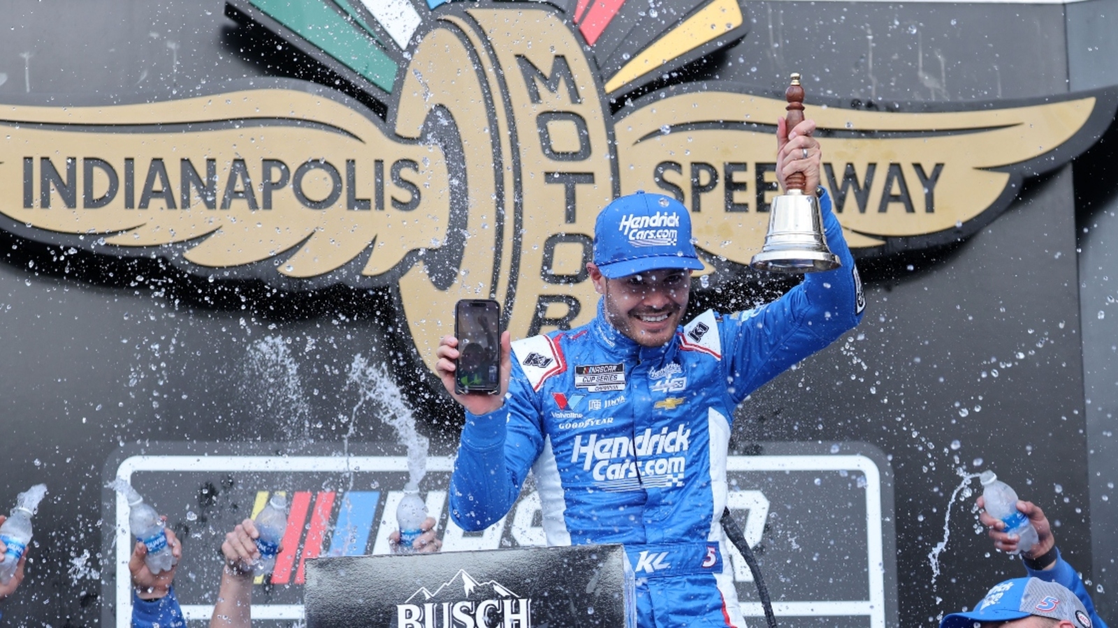 Olympic gold medalist Dan Jansen helps train, mold Kyle Larson, Chevrolet NASCAR drivers