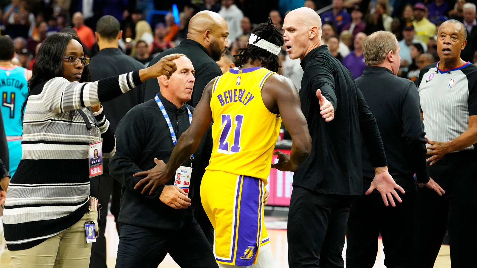 Lakers' Patrick Beverley likely to face discipline after shoving Suns' DeAndre Ayton