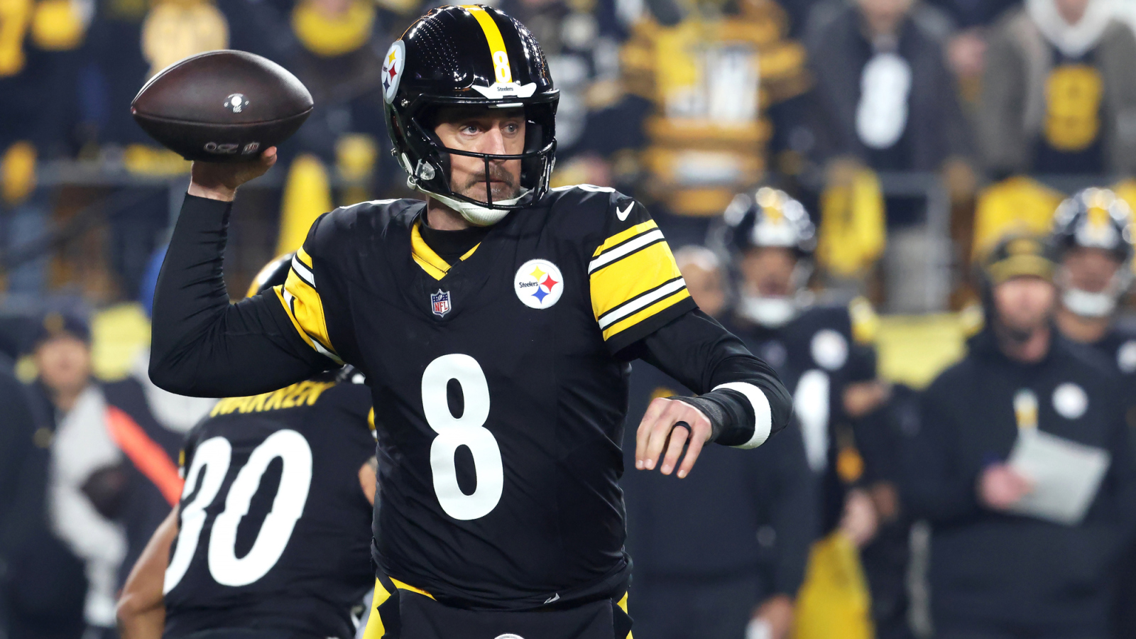 Aaron Rodgers may have a deadline to sign with the Steelers
