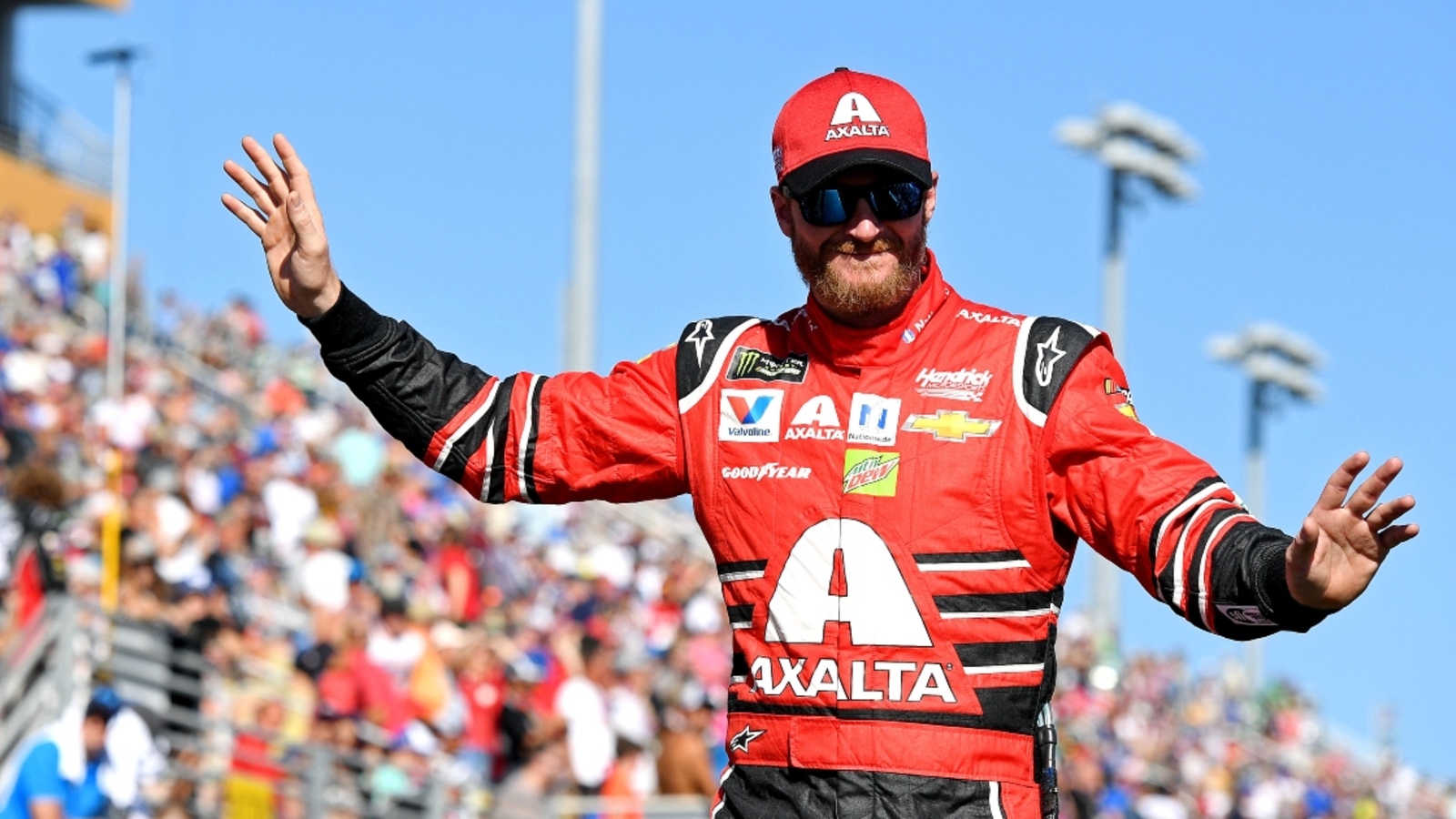 Dale Earnhardt Jr. reveals friendship with late boxing champ Arturo Gatti, offers advice to Ricky Stenhouse Jr.