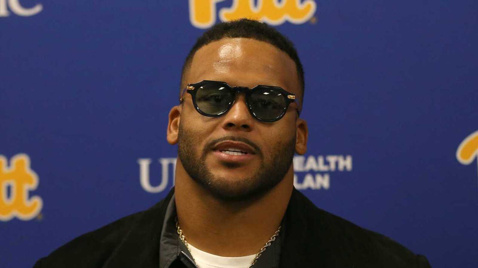 Rams' Les Snead gives huge Aaron Donald update