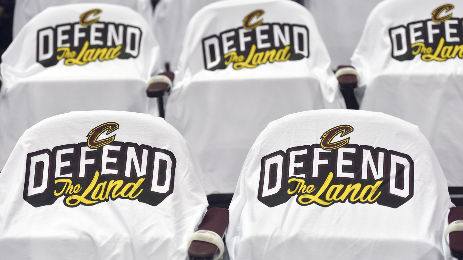Cavs Fans Stuck With Three Year Commitment To Floor Seats